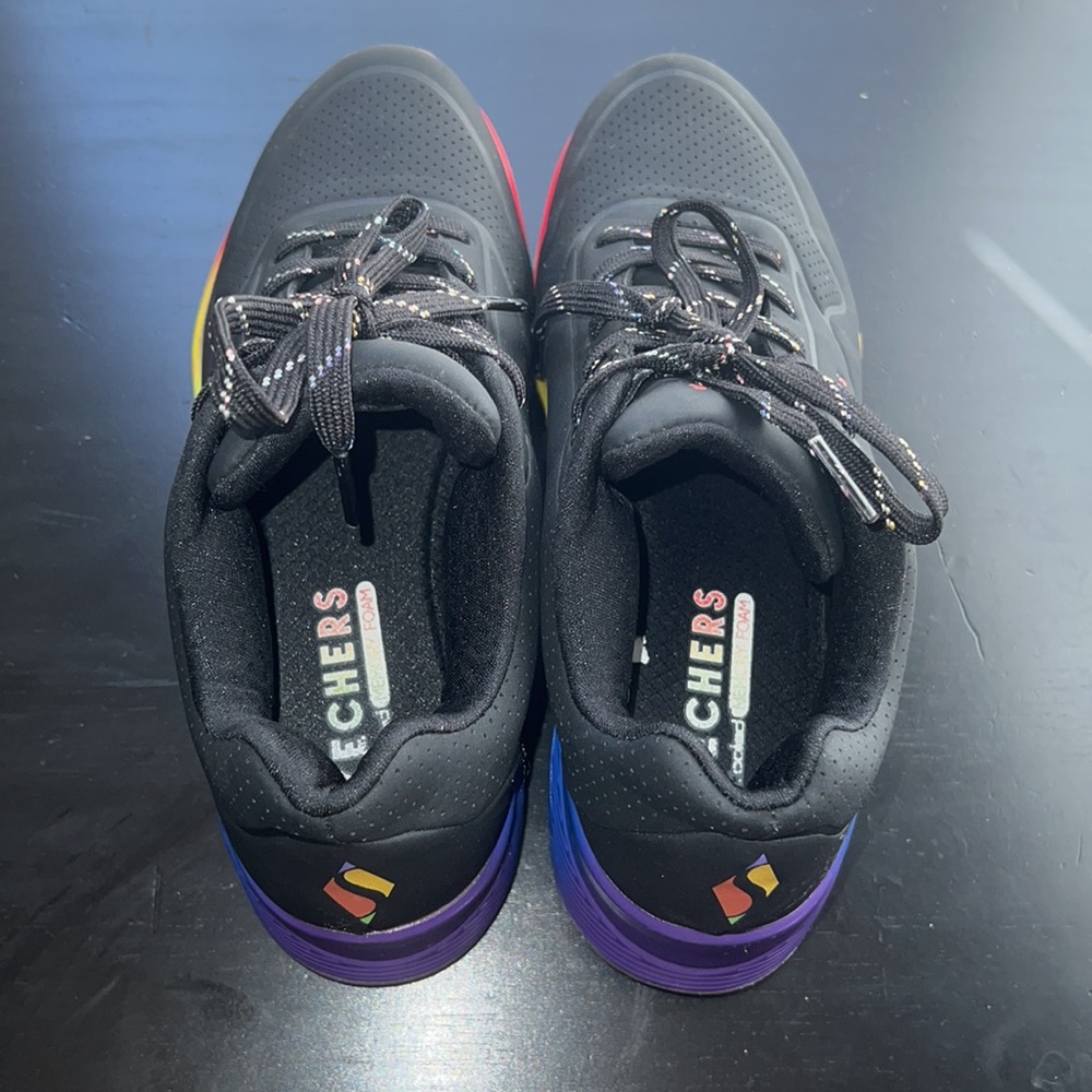 Multicolor Memory Foam Skechers . Size 6.5 - image 5